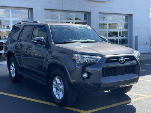 Magnetic Gray Metallic 2020 Toyota 4Runner SR5 Premium