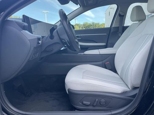 Abyss Black 2025 Hyundai SONATA SEL
