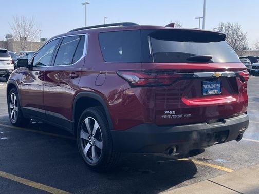 Radiant Red Tintcoat 2023 Chevrolet Traverse LT Leather