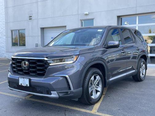 2023 Honda Pilot 2WD EX-L 8 Passenger