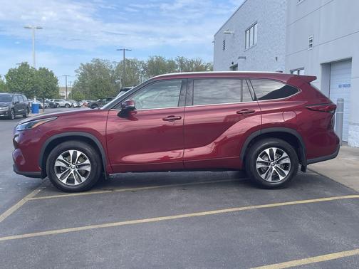 Ruby Flare Pearl 2021 Toyota Highlander XLE