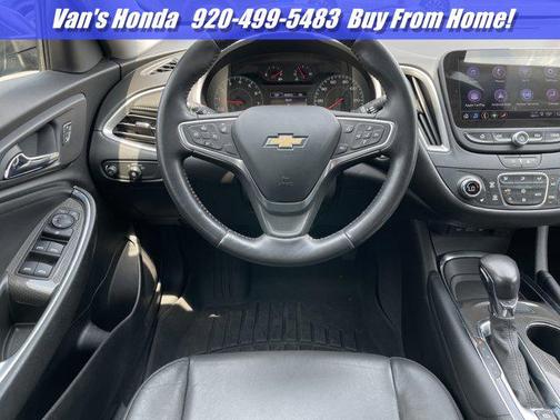 2022 Chevrolet Malibu FWD LT