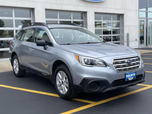 Ice Silver Metallic 2017 Subaru Outback 2.5i