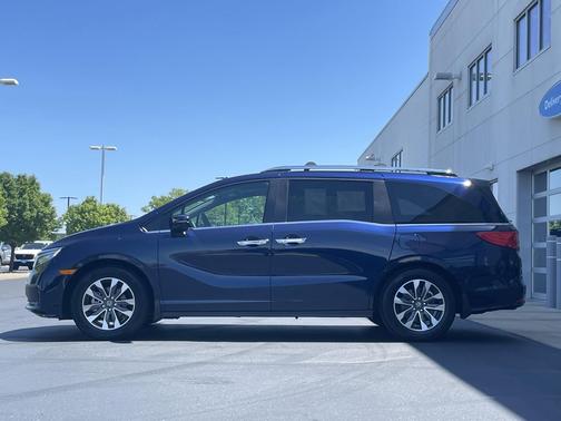 Obsidian Blue Pearl 2023 Honda Odyssey EX-L