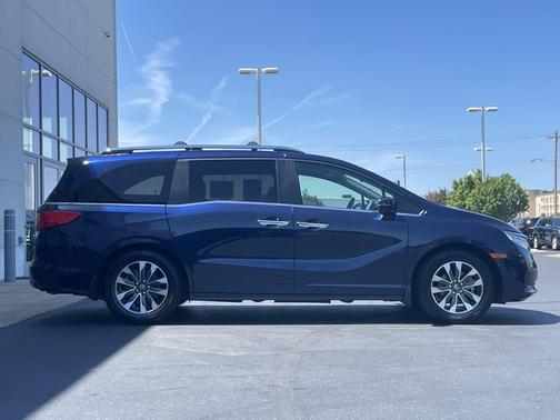 Obsidian Blue Pearl 2023 Honda Odyssey EX-L