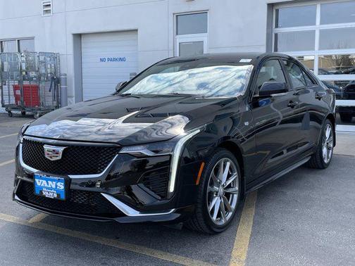 2023 Cadillac CT4 Sport