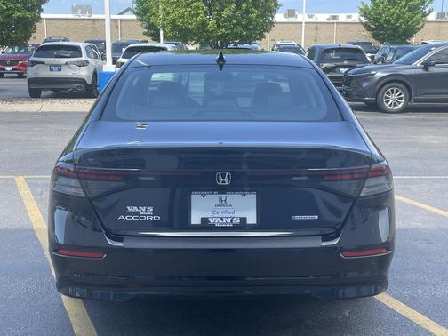 Crystal Black Pearl 2023 Honda Accord Hybrid EX-L
