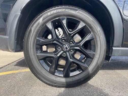 Crystal Black Pearl 2023 Honda HR-V AWD Sport