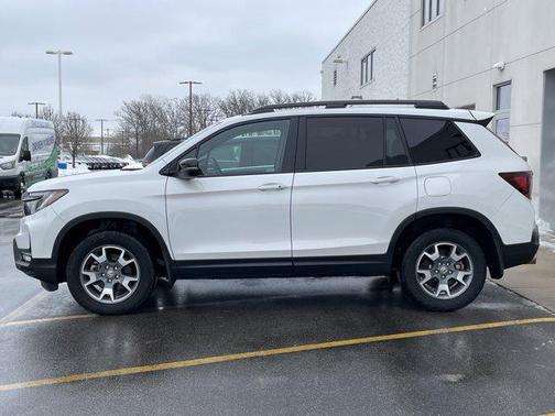 2023 Honda Passport AWD TrailSport