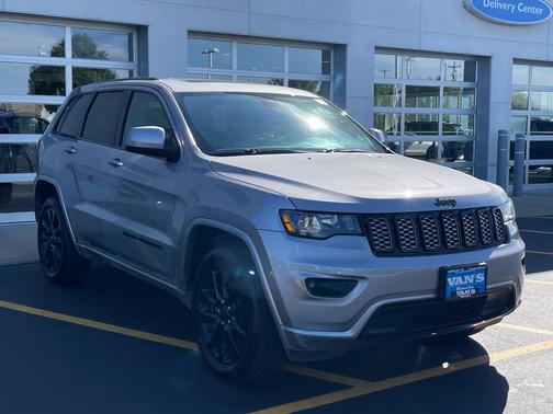 Billet Silver Metallic Clearcoat 2018 Jeep Grand Cherokee Altitude