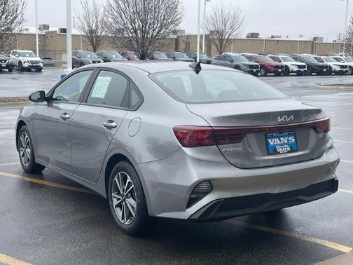 Steel Gray 2024 Kia Forte LXS