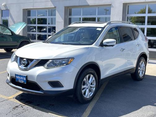 Pearl White 2016 Nissan Rogue SV