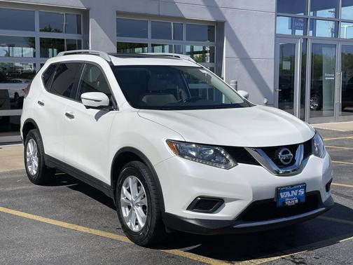 Pearl White 2016 Nissan Rogue SV