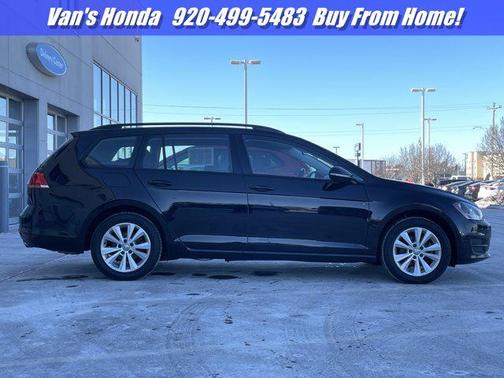 2017 Volkswagen Golf SportWagen TSI S