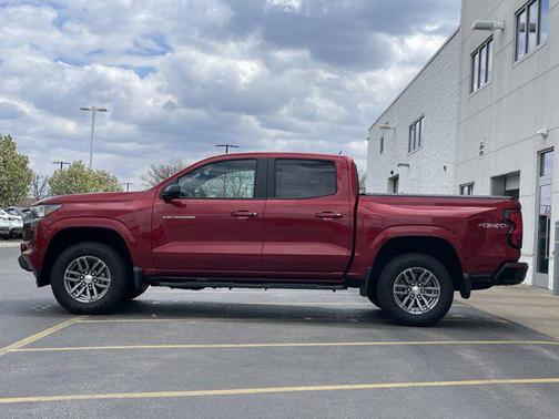 Radiant Red Tintcoat 2023 Chevrolet Colorado LT