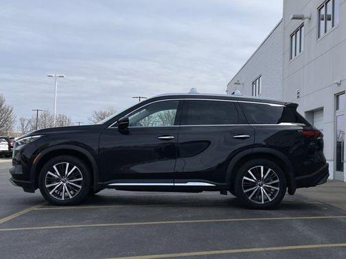 2023 INFINITI QX60 SENSORY