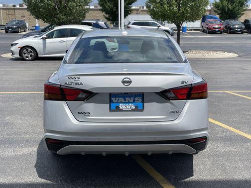 2022 Nissan Altima 2.5 SV
