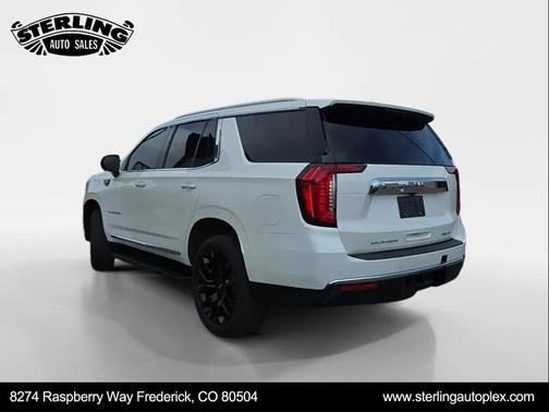 White 2023 GMC Yukon SLT