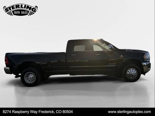 2022 RAM 3500 Limited Crew Cab 4x4 8' Box