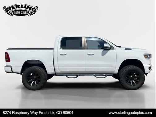 Bright White Clearcoat 2019 RAM 1500 Big Horn