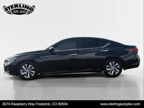 Super Black 2023 Nissan Altima S FWD