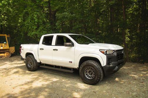 2025 Chevrolet Colorado WT