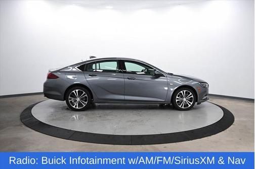 2020 Buick Regal Sportback FWD Essence