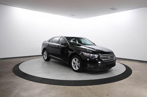 2018 Ford Taurus SEL