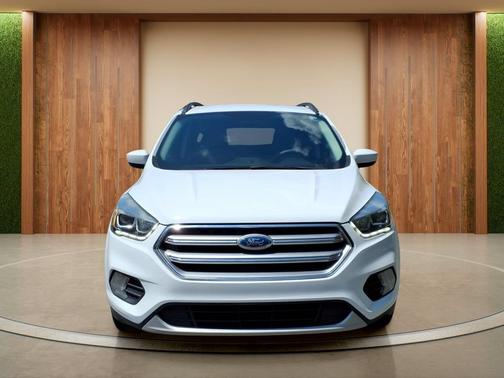 White Gold Metallic 2017 Ford Escape SE