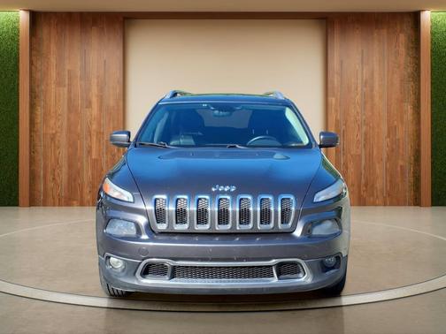Brilliant Black Crystal Pearlcoat 2014 Jeep Cherokee Limited