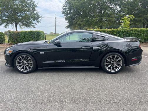 2017 Ford Mustang GT Premium
