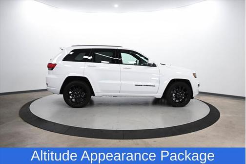 2021 Jeep Grand Cherokee Laredo