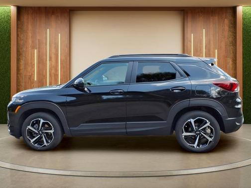 Mosaic Black Metallic 2023 Chevrolet Trailblazer RS