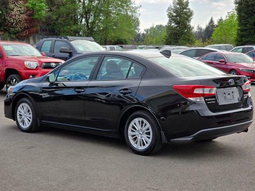 Crystal Black Silica 2017 Subaru Impreza 2.0i Premium