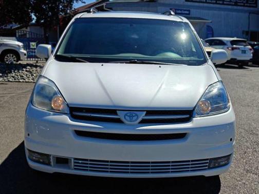2004 Toyota Sienna XLE