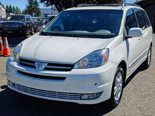 2004 Toyota Sienna XLE