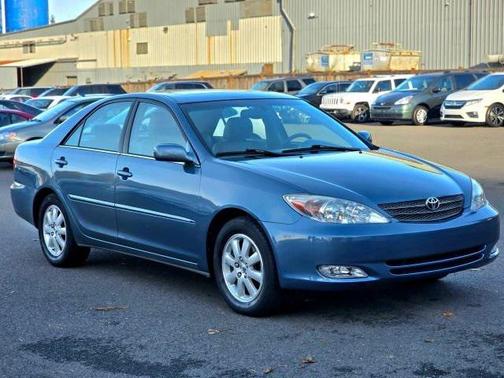 2004 Toyota Camry XLE V6