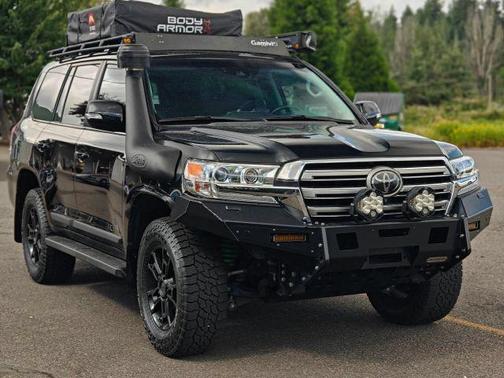 Midnight Black Metallic 2019 Toyota Land Cruiser Base