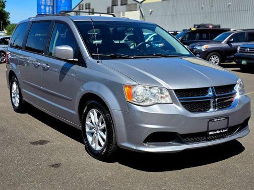 Billet Silver Metallic Clearcoat 2013 Dodge Grand Caravan SXT