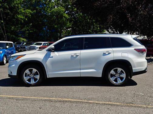 Blizzard Pearl 2015 Toyota Highlander Hybrid Limited