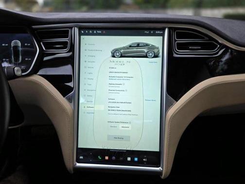 2015 Tesla Model S 85D