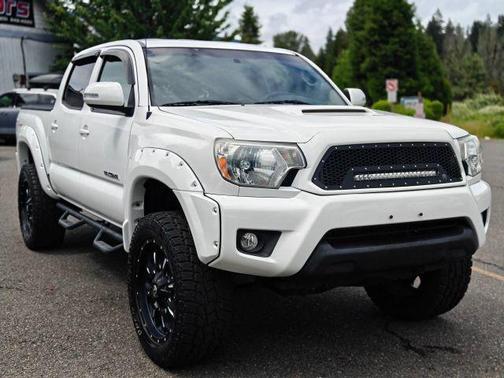 Super White 2015 Toyota Tacoma Base