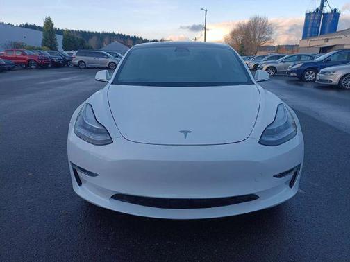 2020 Tesla Model 3 Standard Range