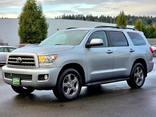 2015 Toyota Sequoia SR5