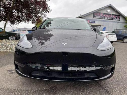 2024 Tesla Model Y Long Range Dual Motor All-Wheel Drive