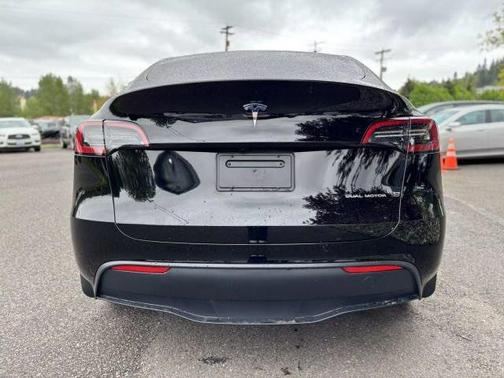 2024 Tesla Model Y Long Range Dual Motor All-Wheel Drive