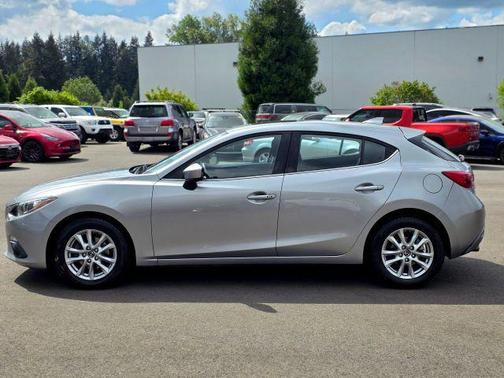 Liquid Silver Metallic 2016 Mazda Mazda3 i Grand Touring