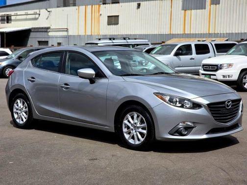 Liquid Silver Metallic 2016 Mazda Mazda3 i Grand Touring