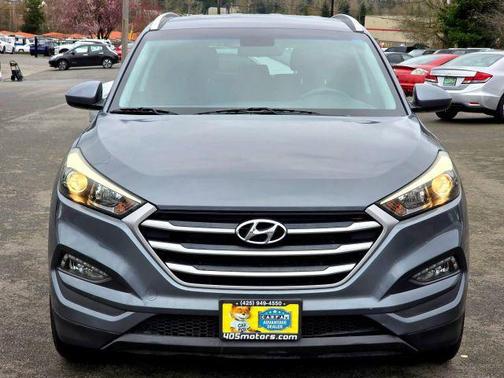 Coliseum Gray 2017 Hyundai TUCSON SE
