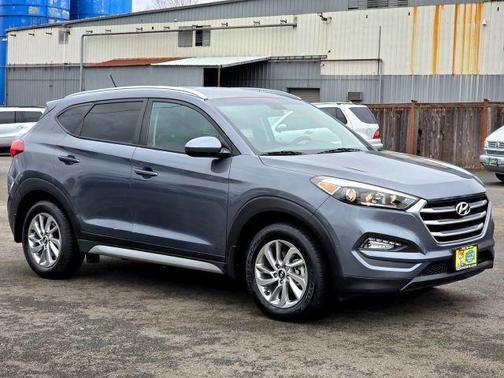 Coliseum Gray 2017 Hyundai TUCSON SE